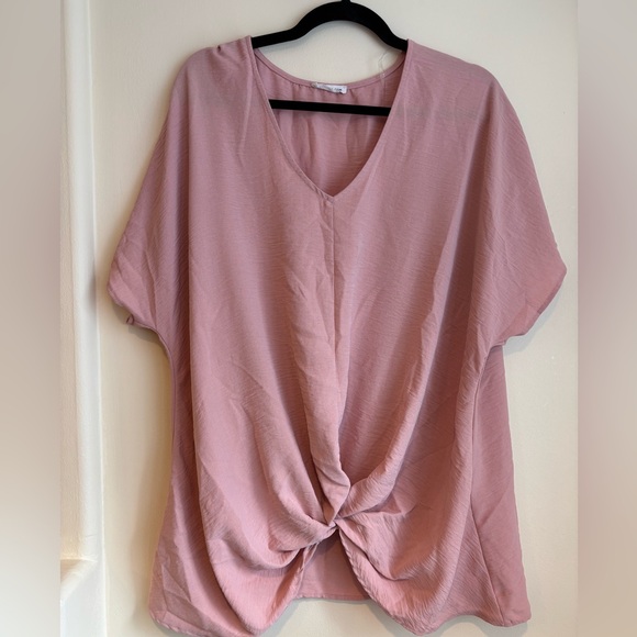 Chic Soul V-Neck Twist Front Womens Top Plus Size - Picture 1 of 5